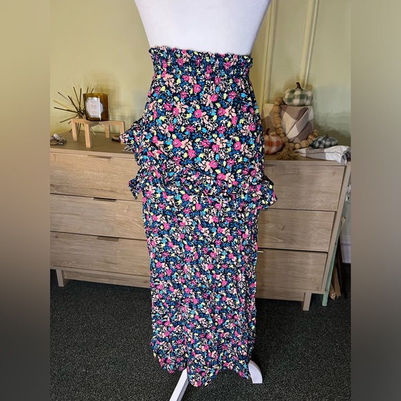 RIVER ISLAND Ditsy Floral Pattern Ruffle Tiered Midi Maxi Stretch Skirt Slit S - Picture 6 of 16